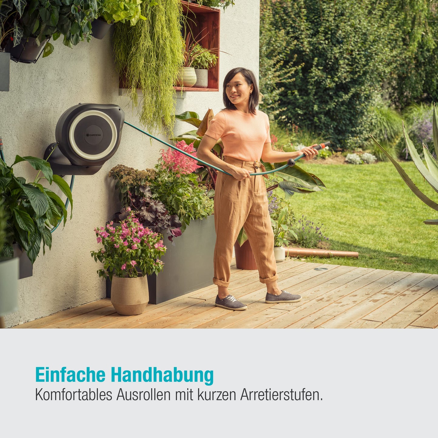 Gardena Schlauchbox RollUp M 20m - Wandmontage, schwenkbar, inkl. Schlauch, Spritze (18612-20)